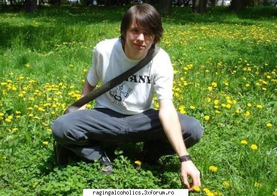 acum aia cu mine brunet :))
i hope you don;t mind me putting so many pics :| poze din real life cu